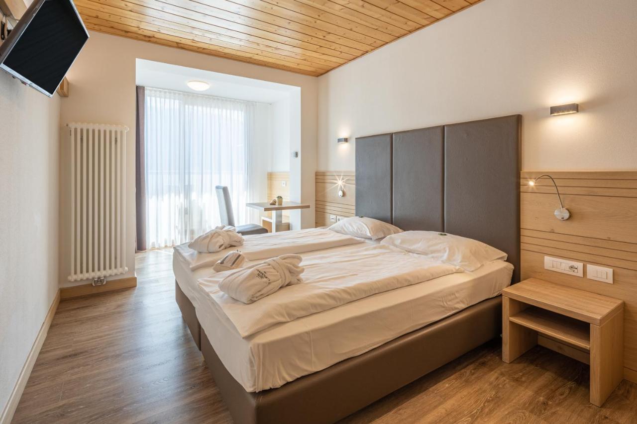 Olimpionico Hotel Castello-Molina di Fiemme ภายนอก รูปภาพ