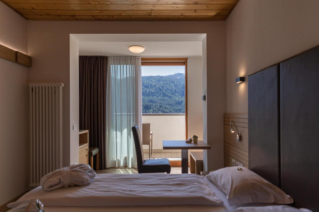 Olimpionico Hotel Castello-Molina di Fiemme ภายนอก รูปภาพ