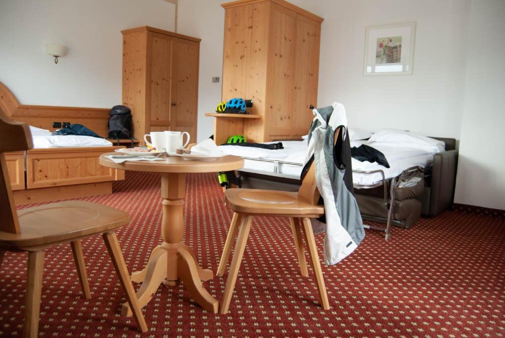Olimpionico Hotel Castello-Molina di Fiemme ภายนอก รูปภาพ